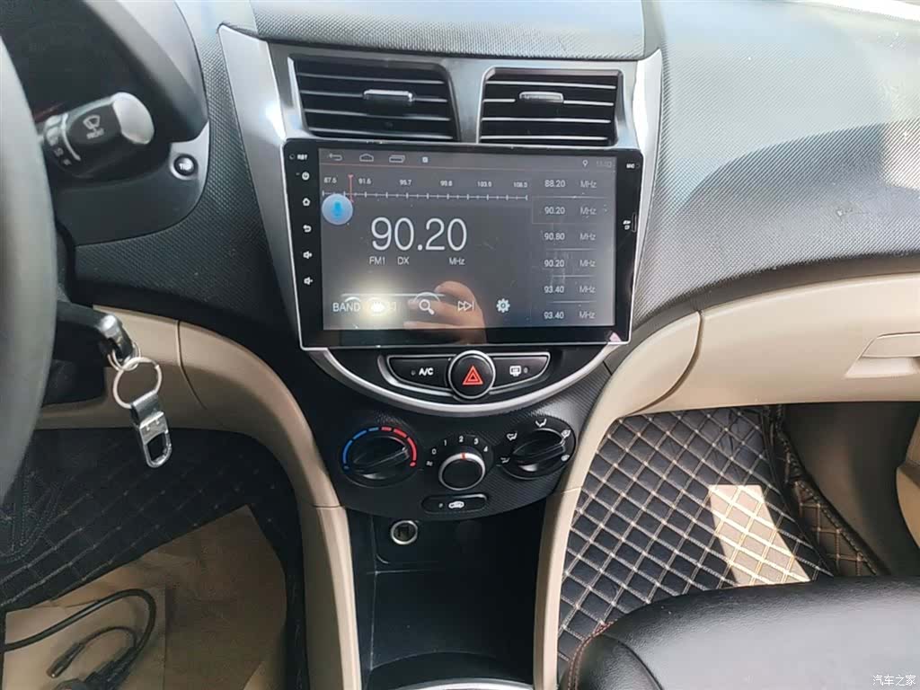 Hyundai GLS, 2016 13