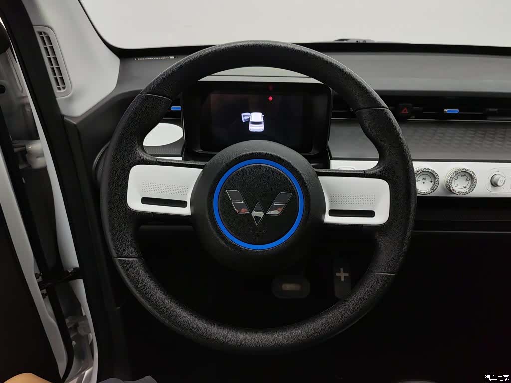 Wuling MINIEV, 2023 11