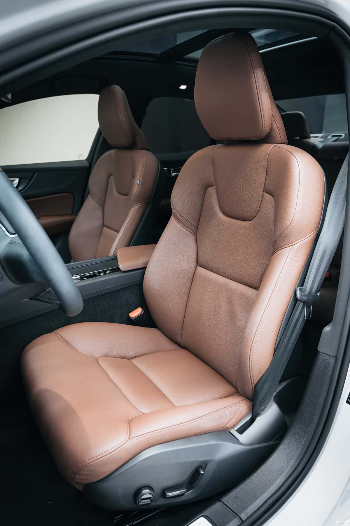 Volvo S60, 2025 21
