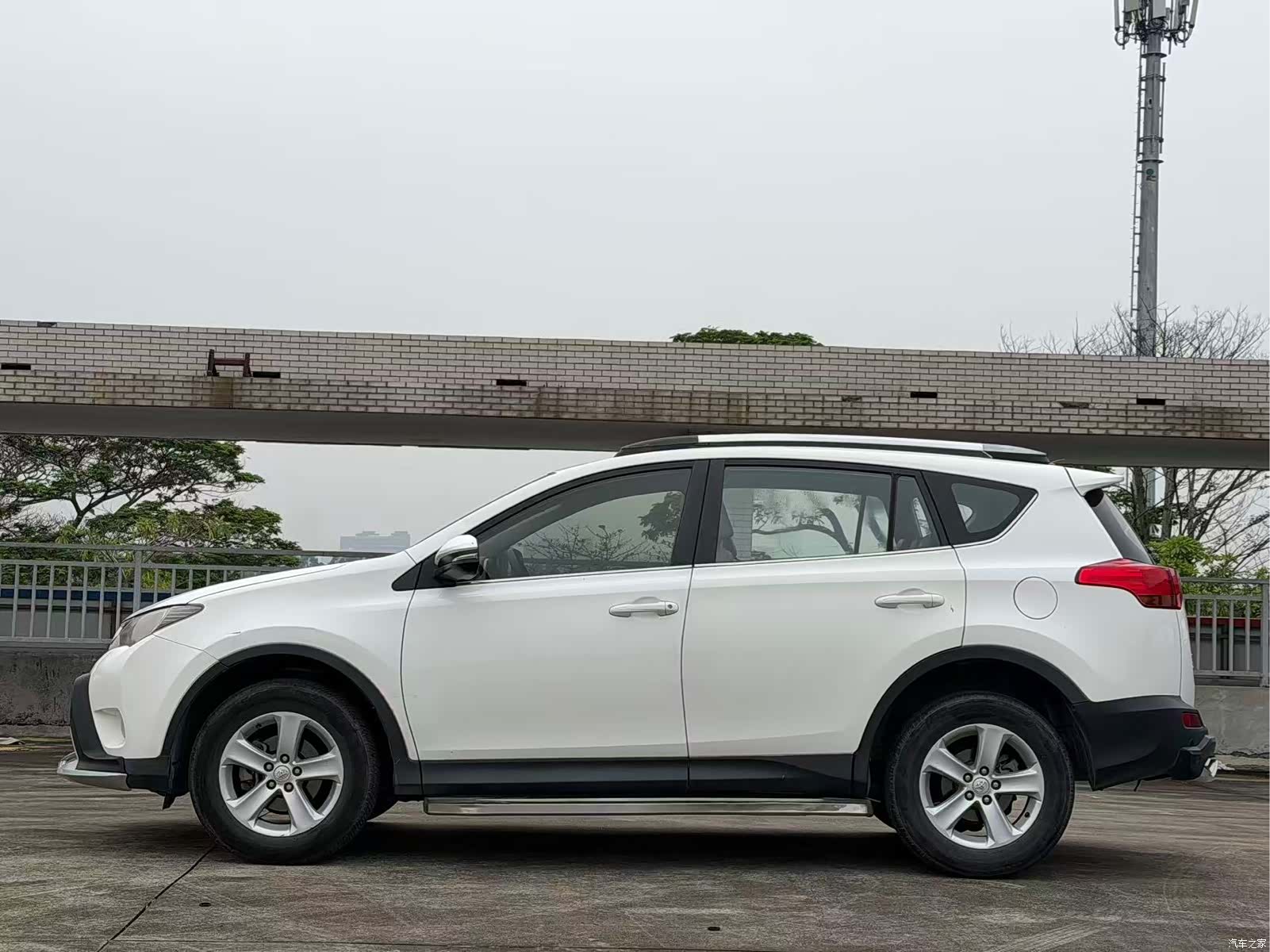 Toyota RAV4, 2014 8