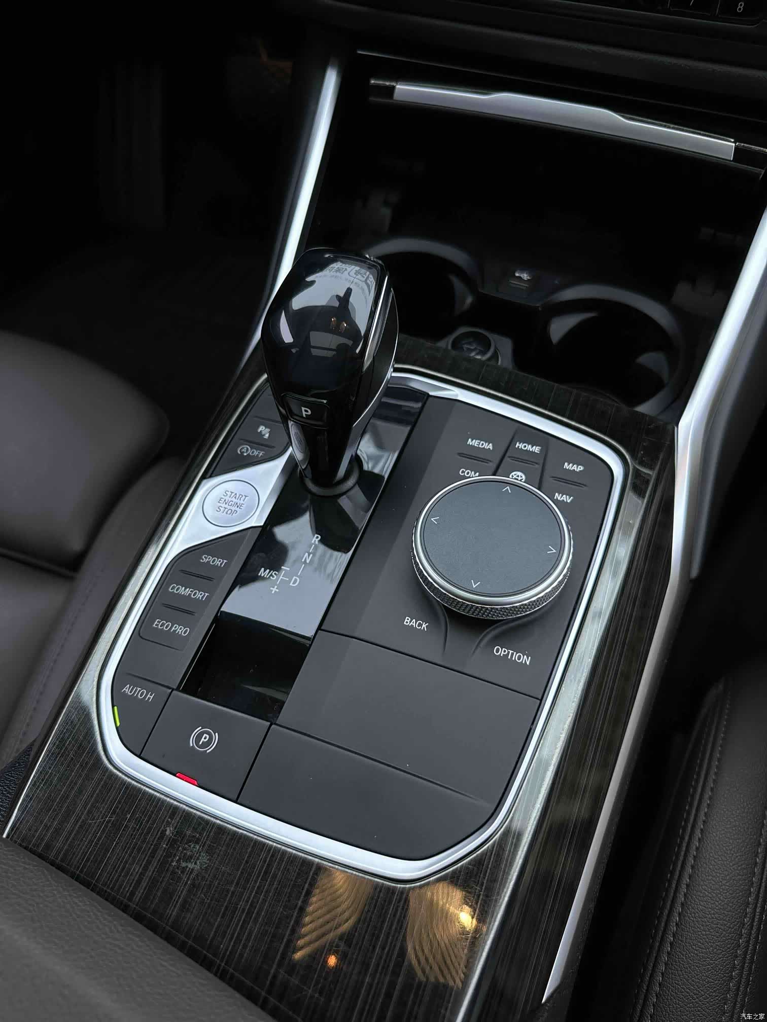 BMW 3 Series, 2019 все фото