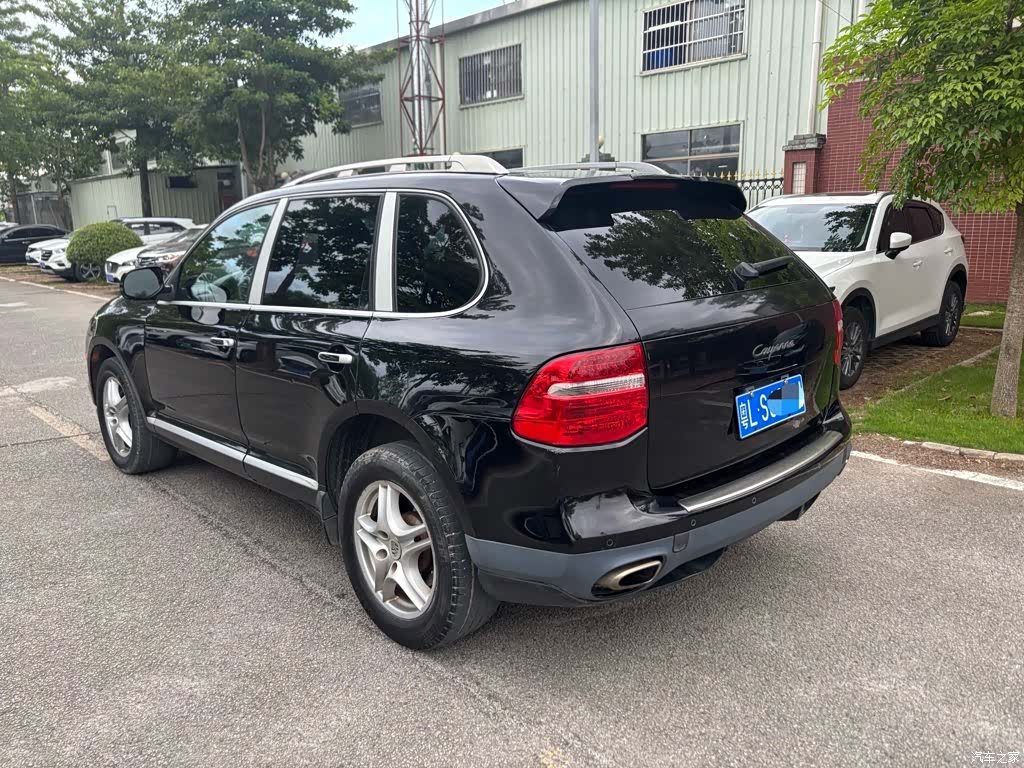 Porsche Cayenne, 2010 12