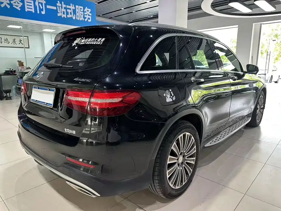 Mercedes-Benz GLC Mercedes-Benz GLC