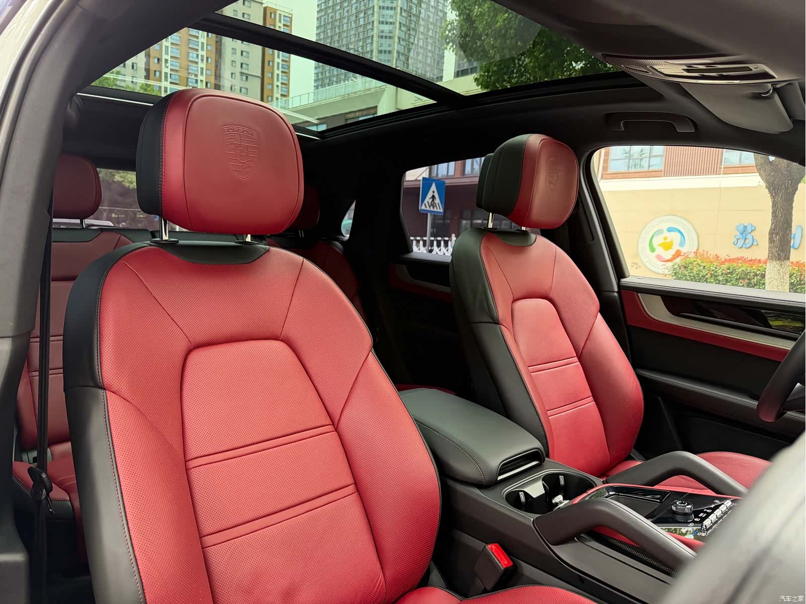 Porsche Cayenne, 2025 26