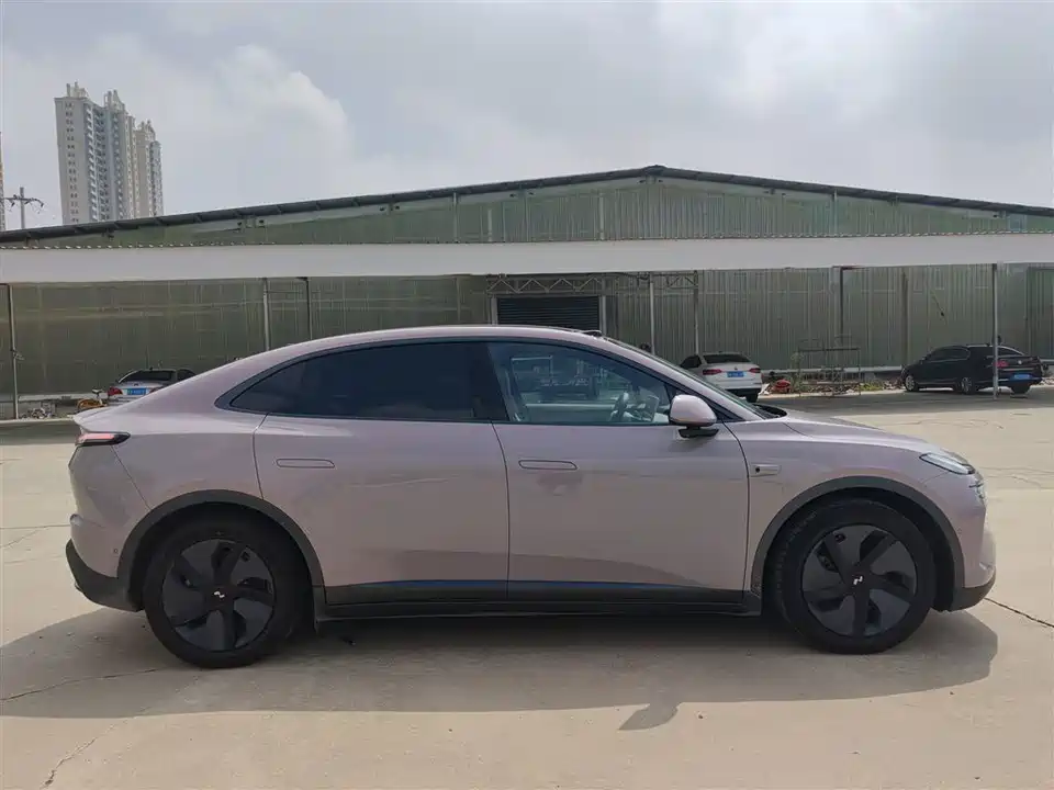 NIO L60 NIO L60