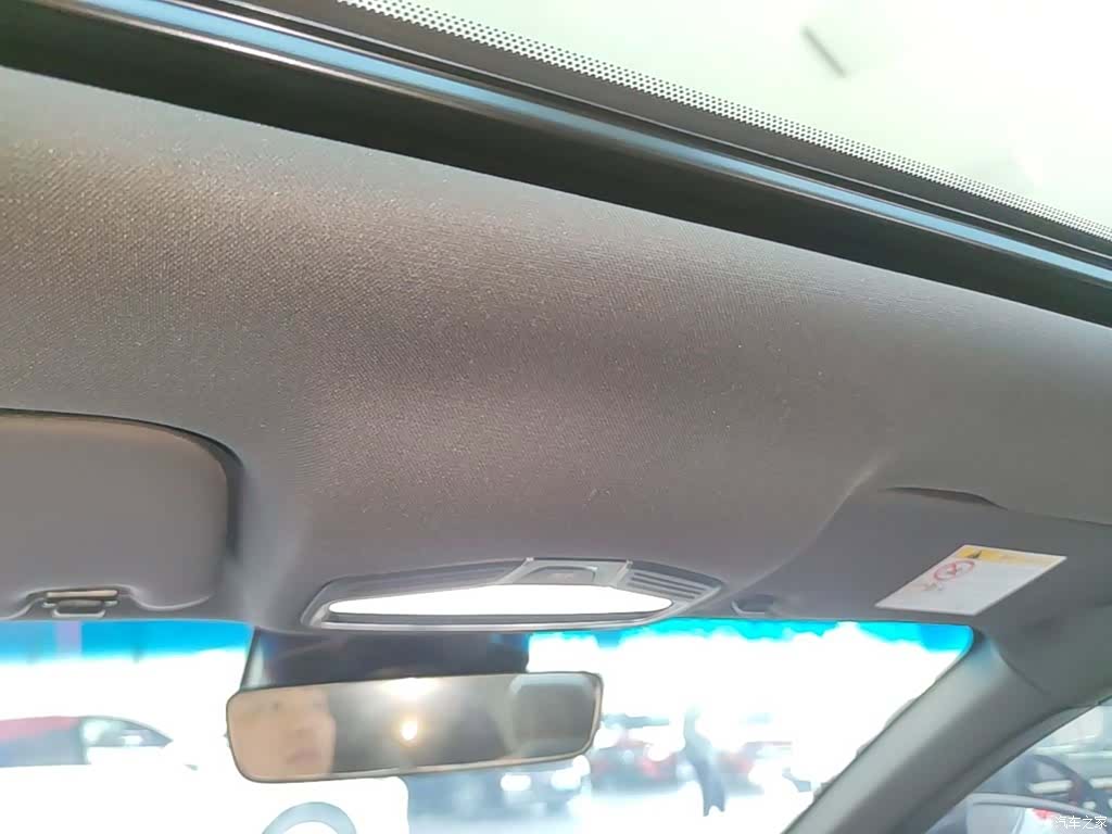 Geely Binray, 2022 14