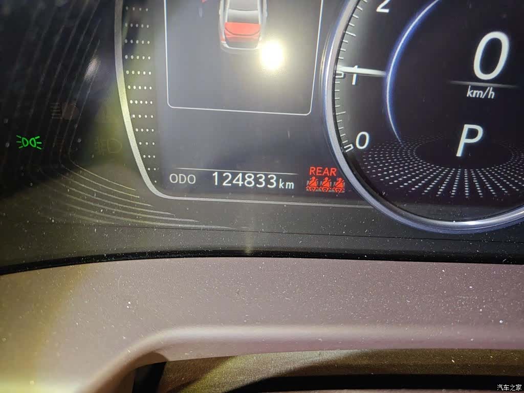 Lexus ES, 2019 все фото