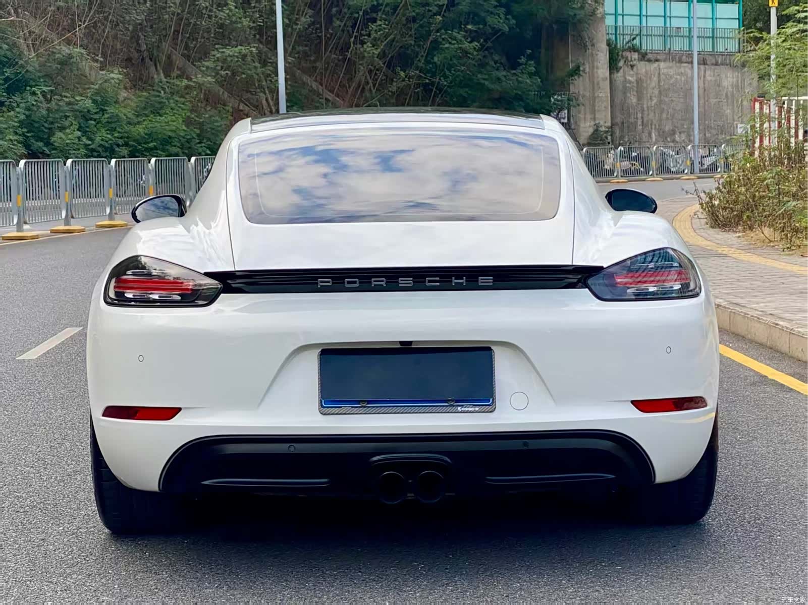 Porsche Cayman, 2017 7