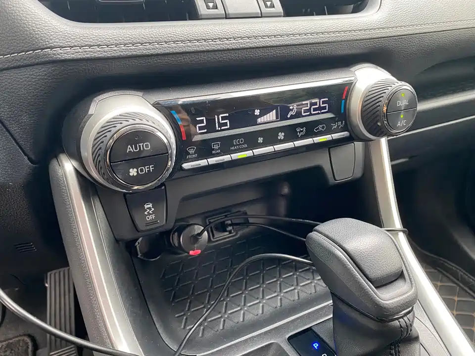 Toyota RAV4 Rongfang