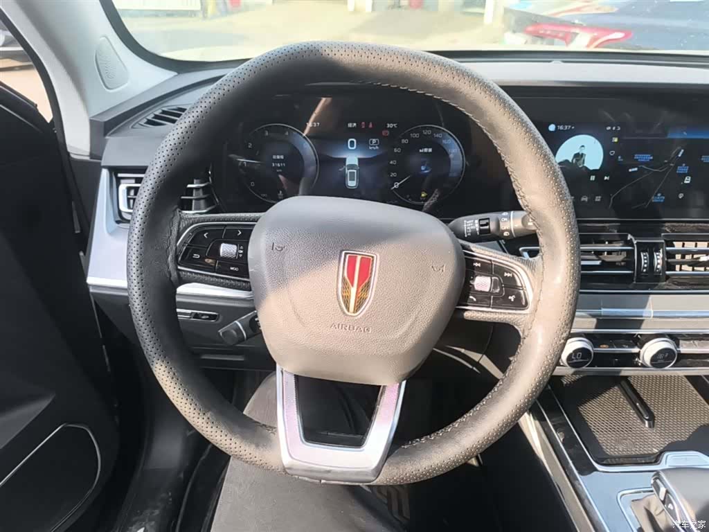 Hongqi HS5, 2023 11