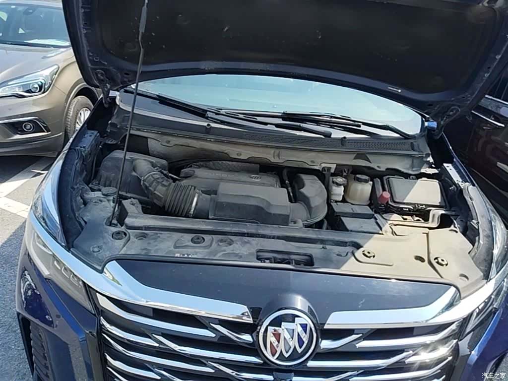 Buick GL8, 2022 20
