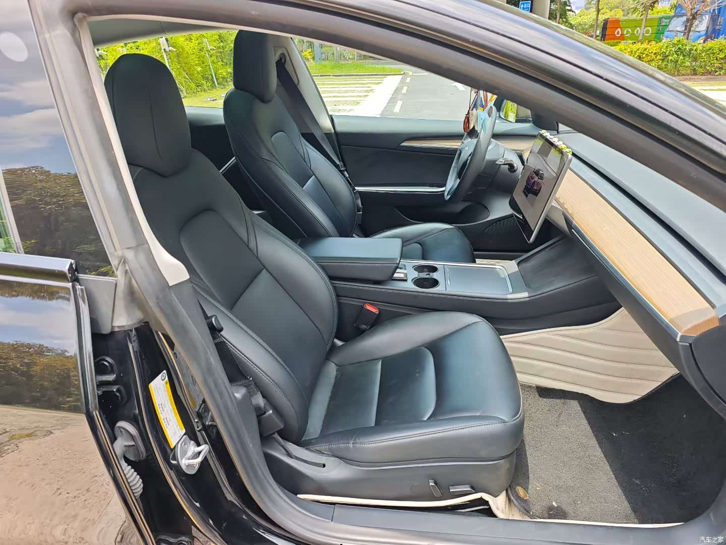 Tesla Model 3, 2022 6