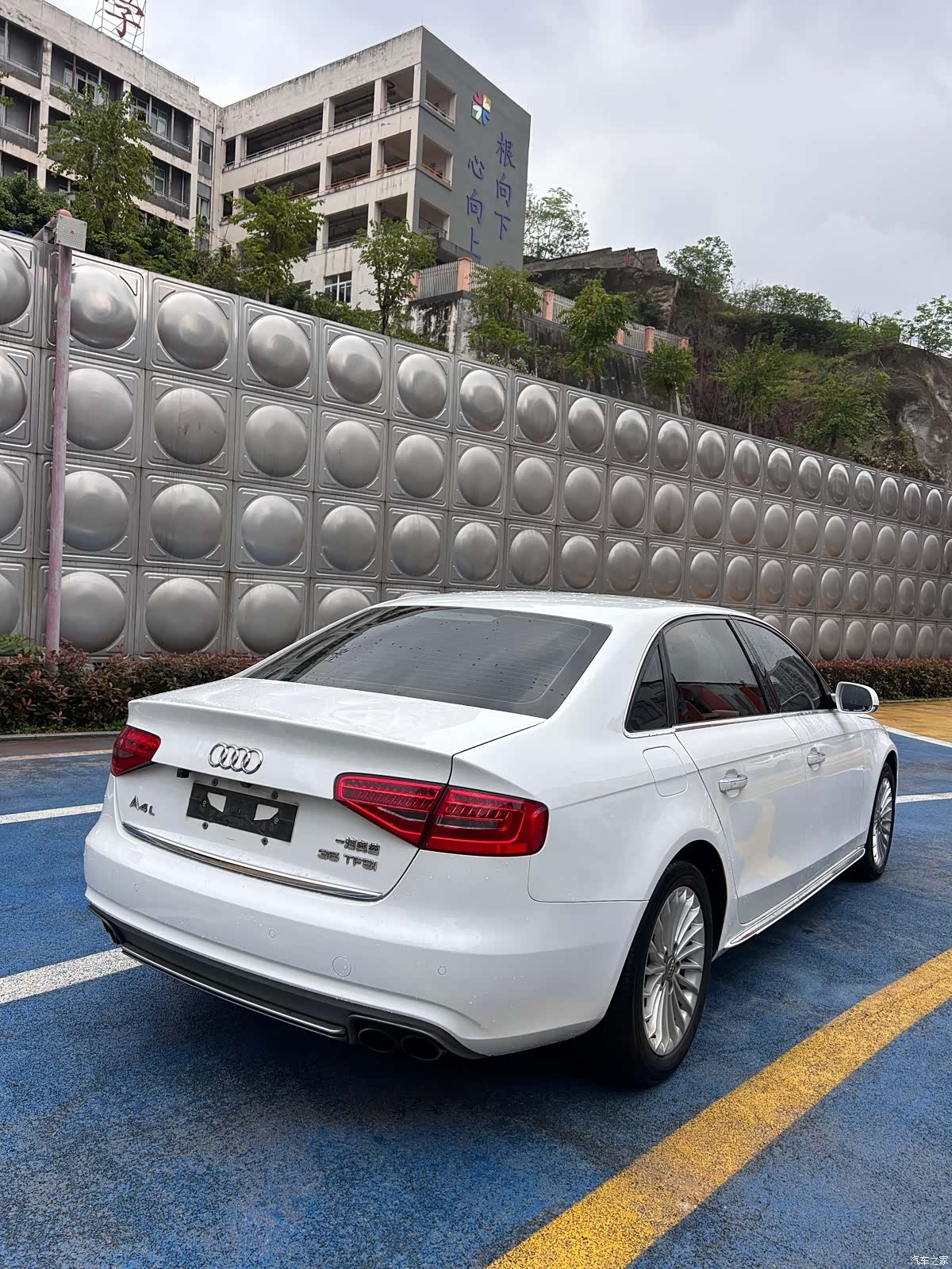 Audi A4L, 2016 6