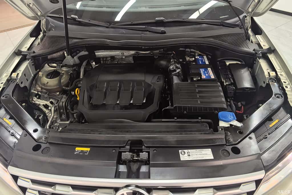 Volkswagen Tiguan L, 2021 10