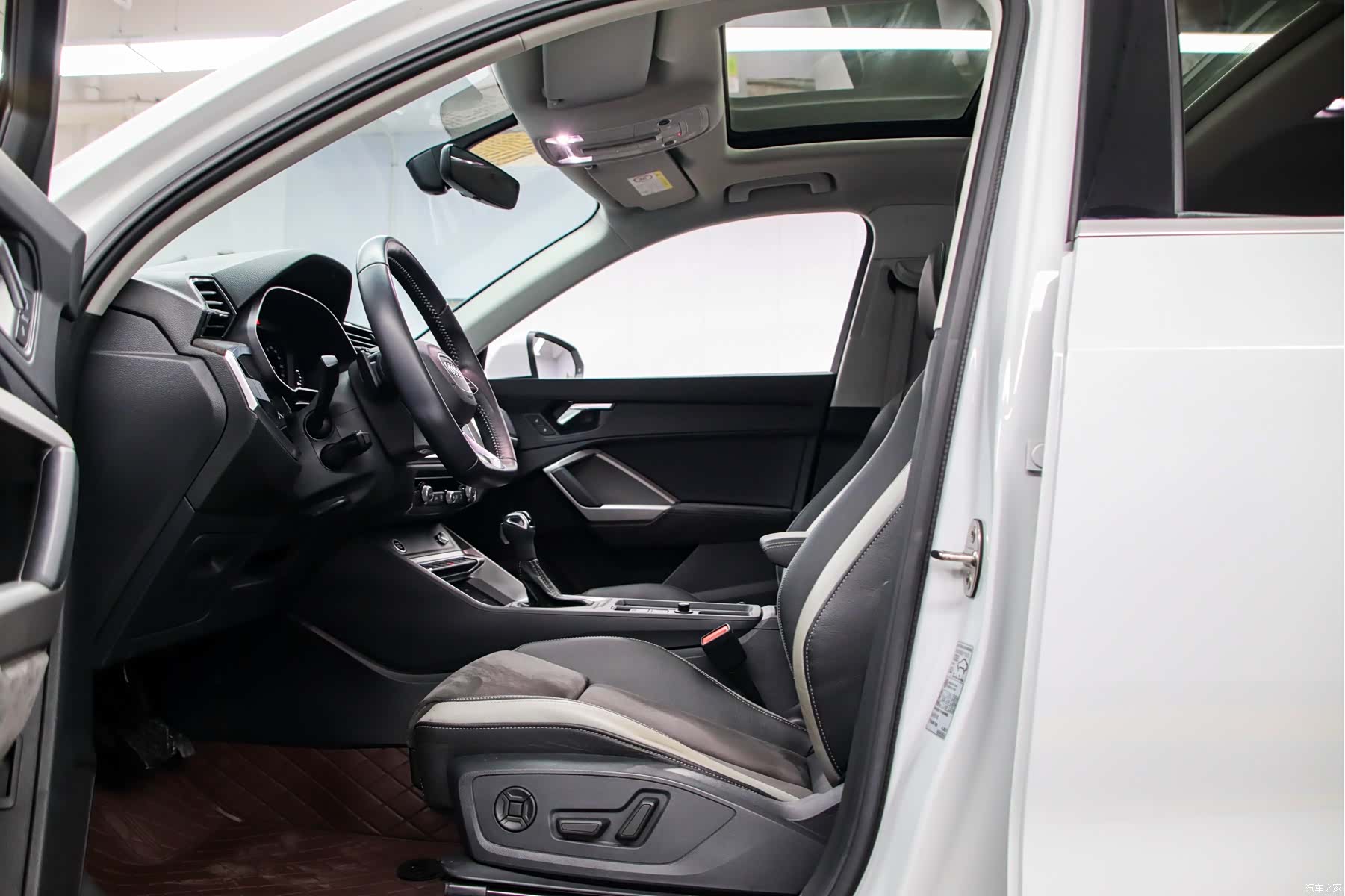 Audi Q3, 2022 13