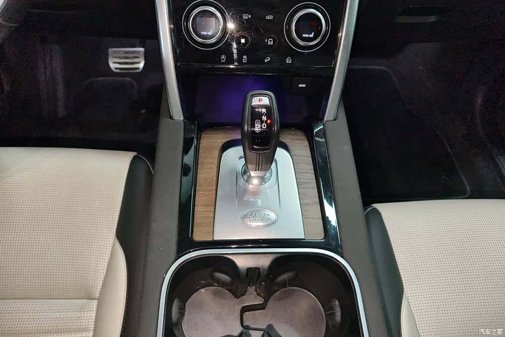 Land Rover Discovery, 2020 16
