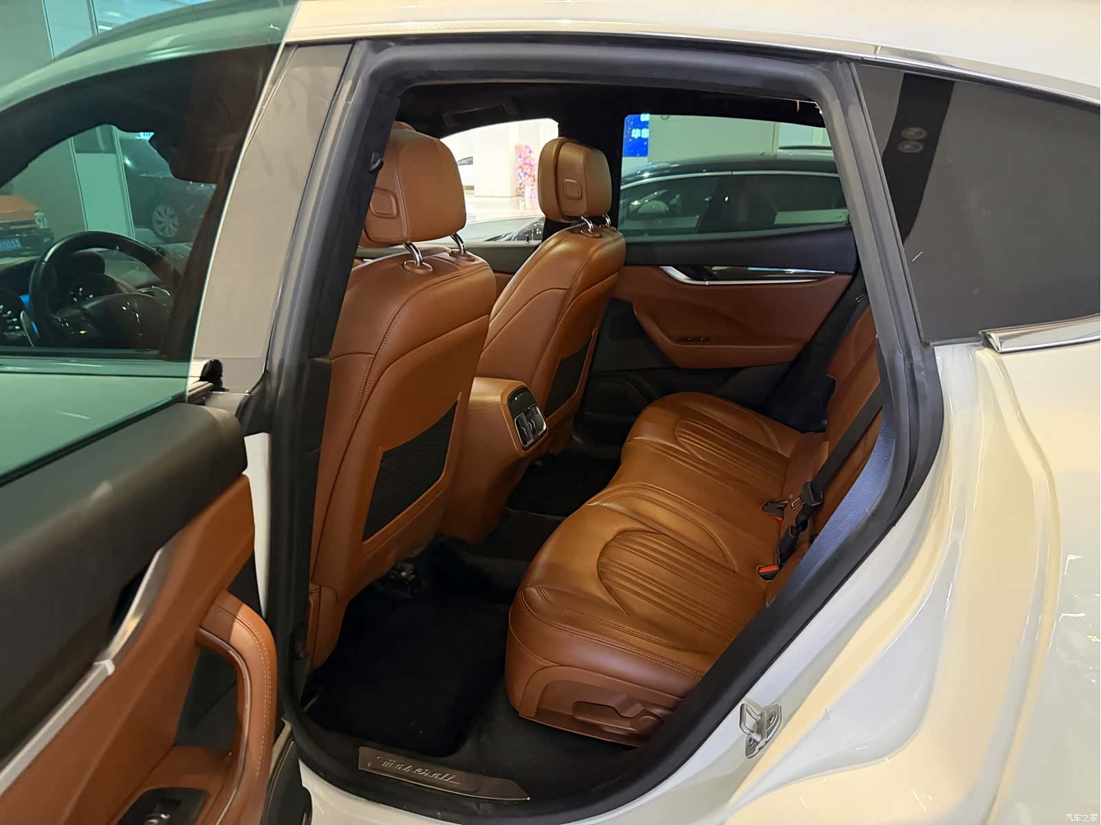 Maserati Levante, 2016 9