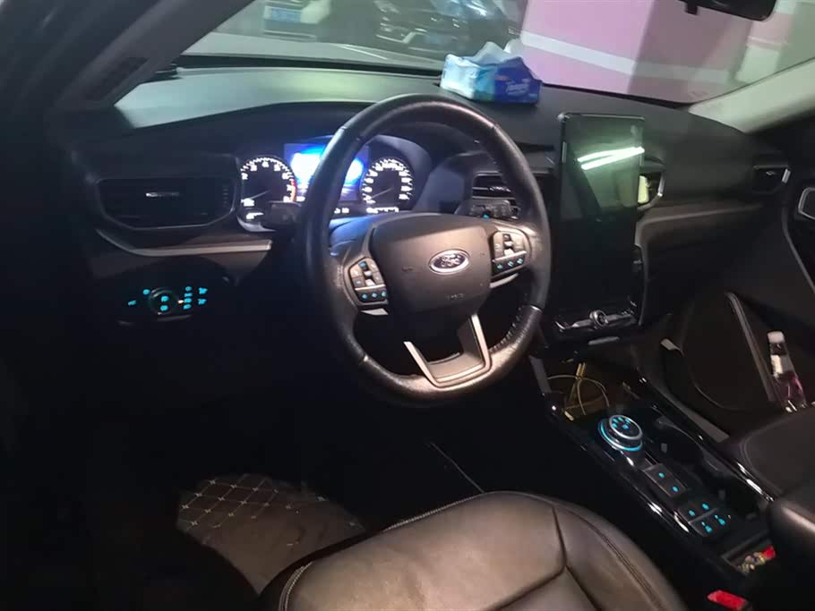 Ford Explorer Ford Explorer