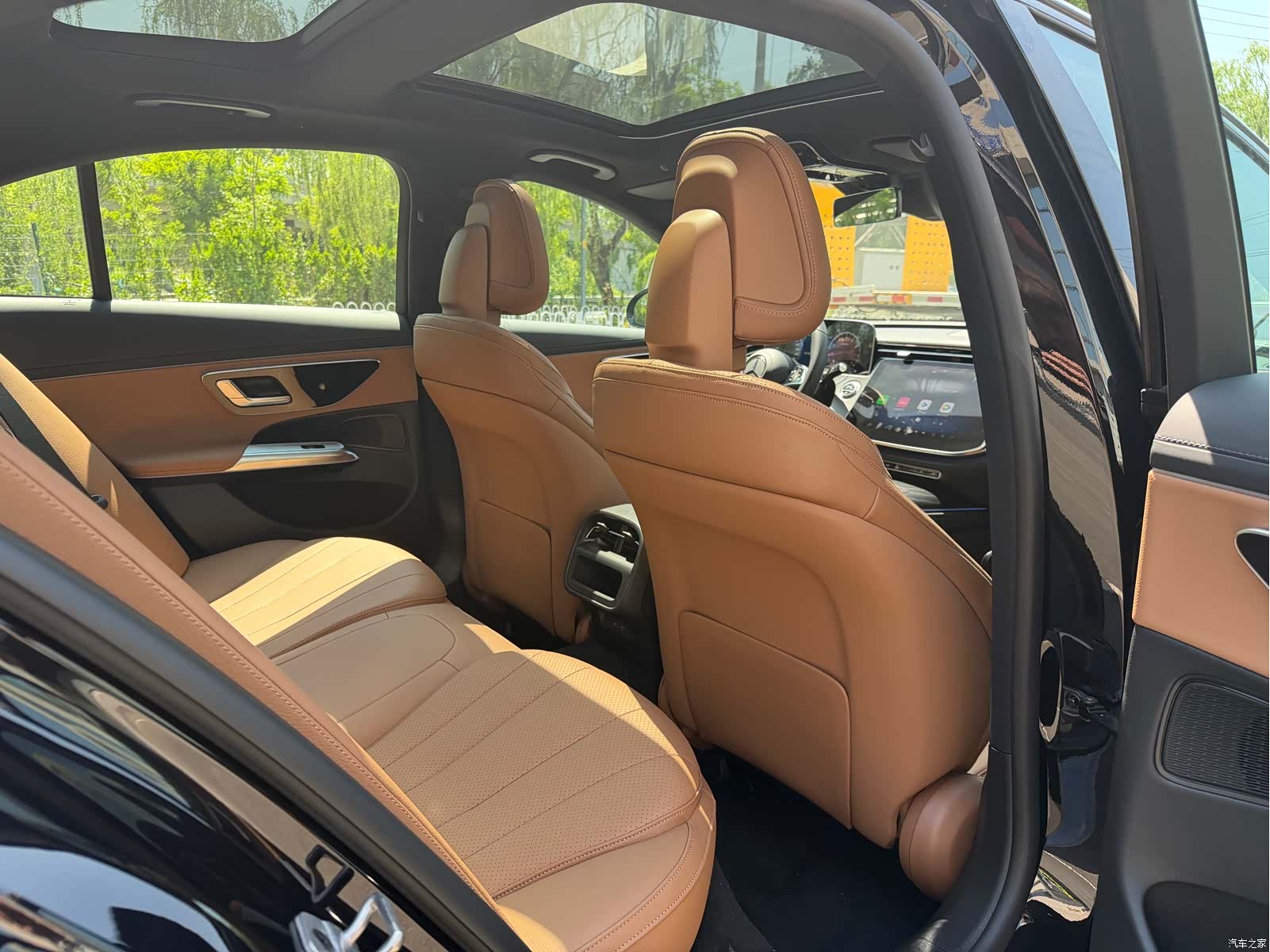 Mercedes-Benz E-Class, 2025 7