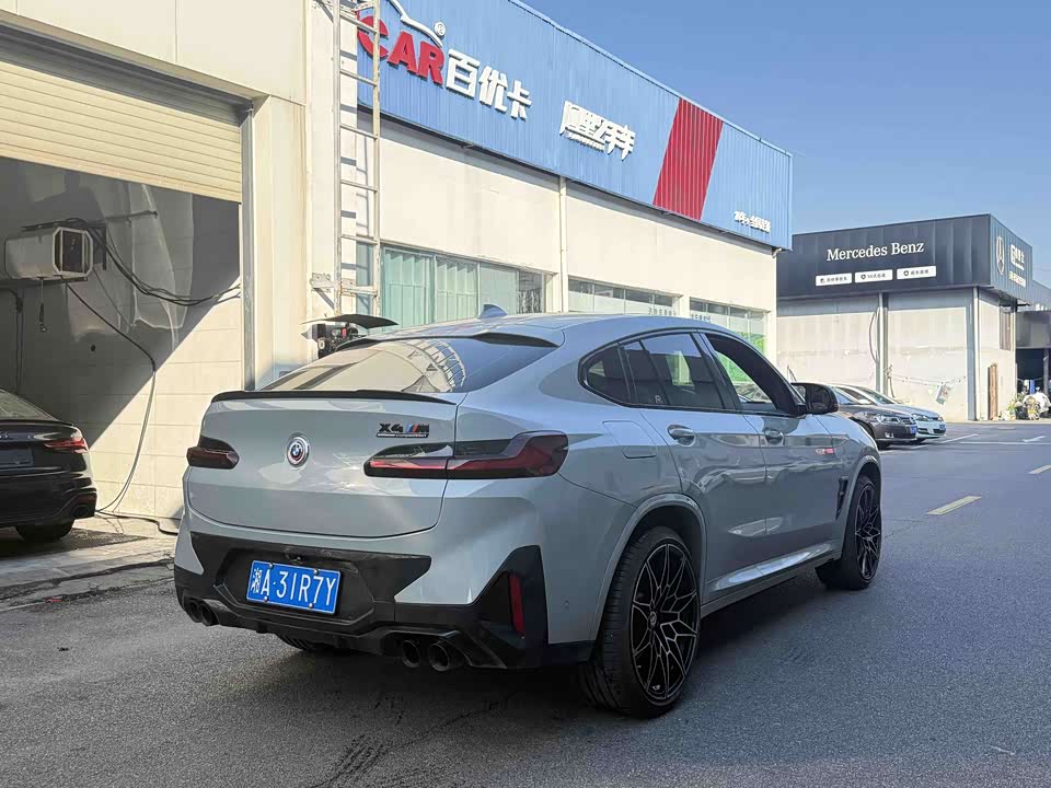 BMW X4 M40i