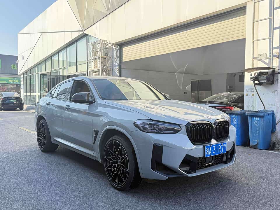 BMW X4 M40i