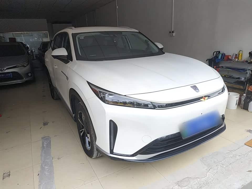 Roewe D5X DMH