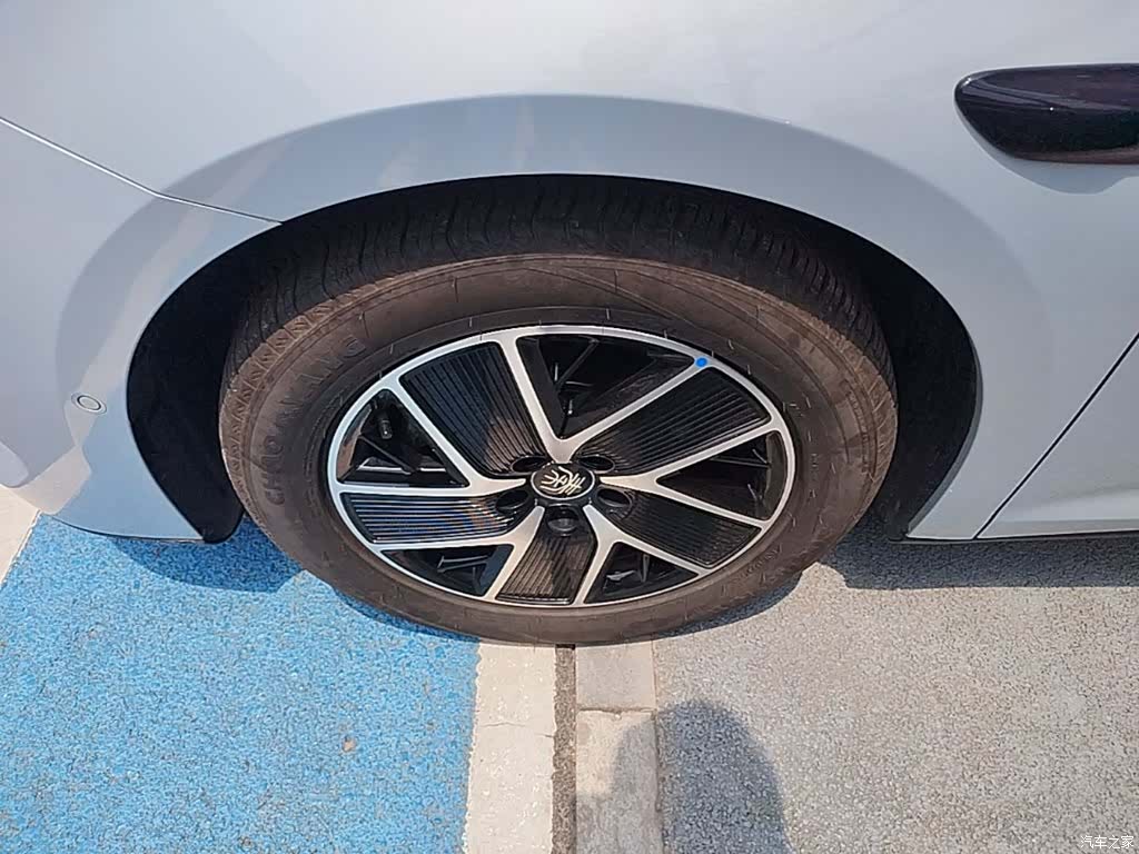 BYD Qin, 2025 23