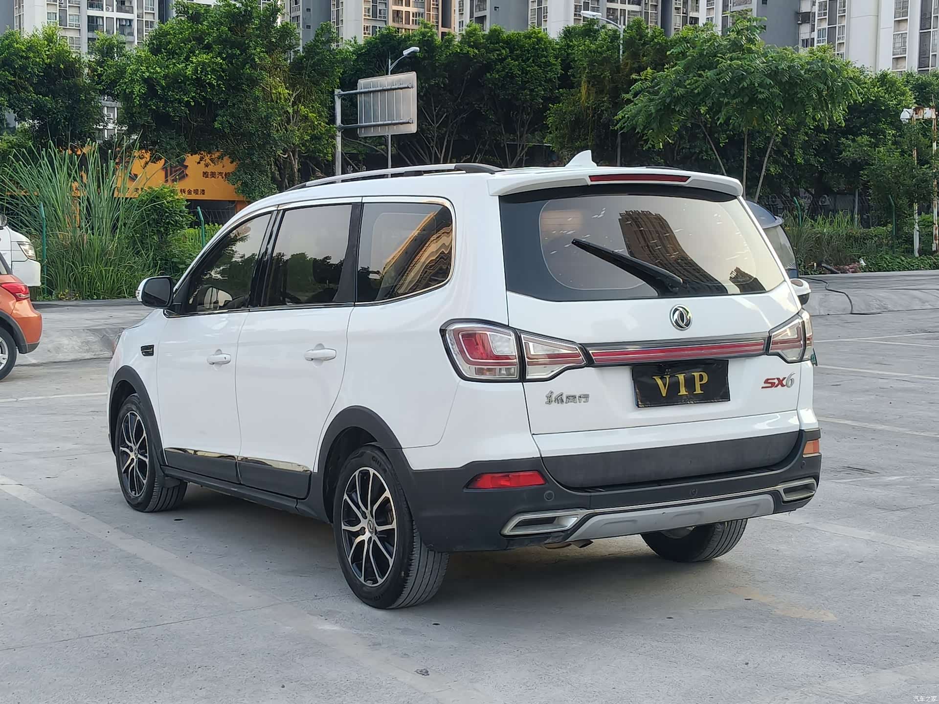 DongFeng SX6, 2016 7