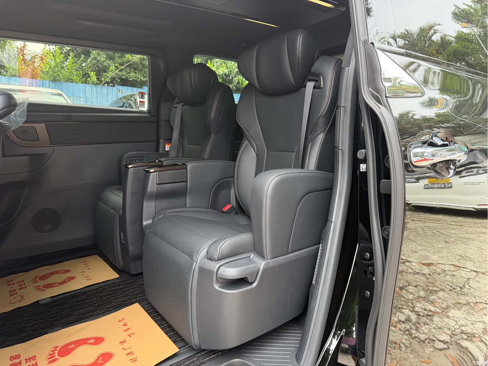 Toyota Alphard, 1900 все фото