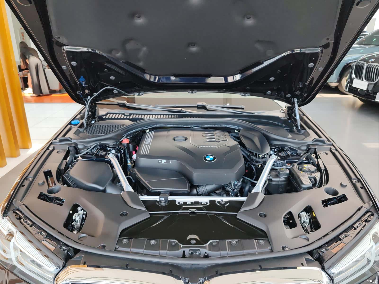 BMW 5 Series, 2023 15