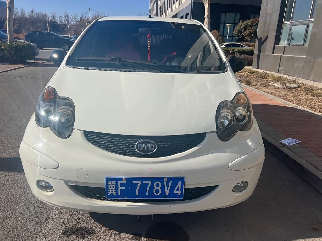 BYD F0