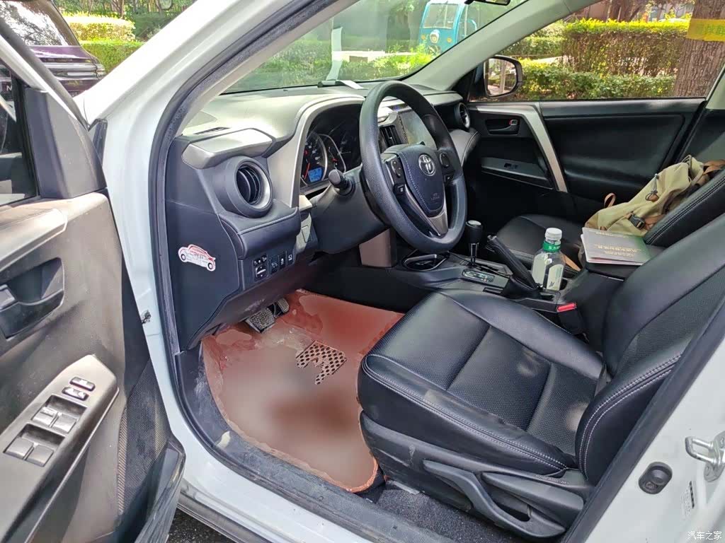 Toyota RAV4, 2018 13
