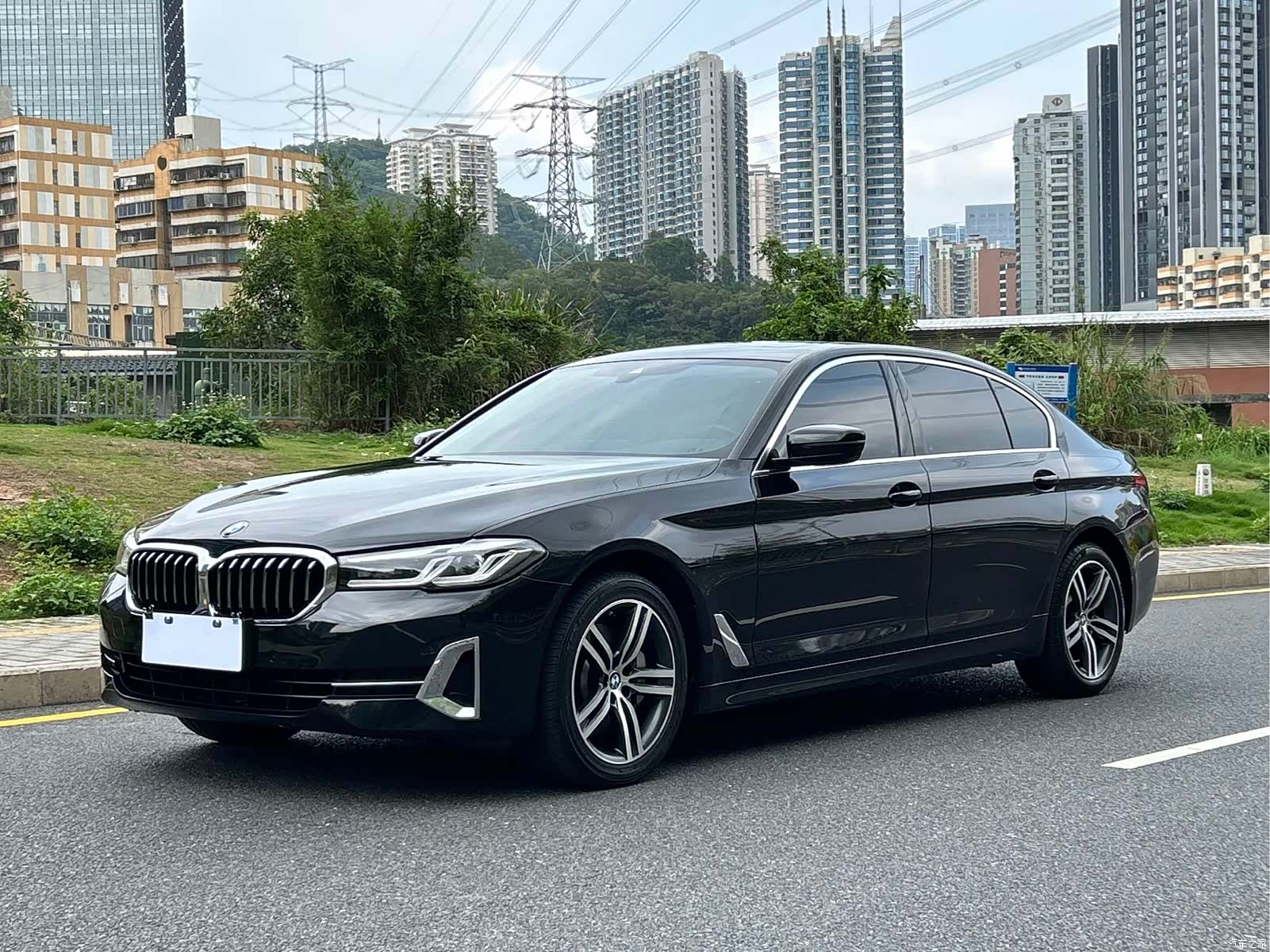 BMW 5 Series, 2022 1
