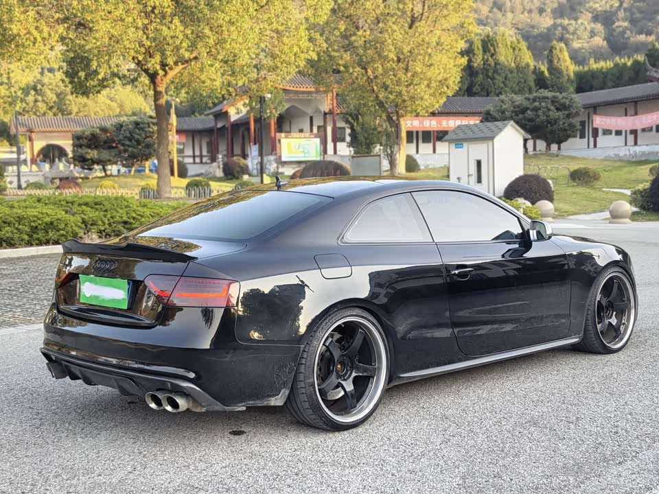 Audi S5