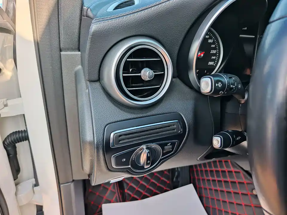 Mercedes-Benz GLC Mercedes-Benz GLC