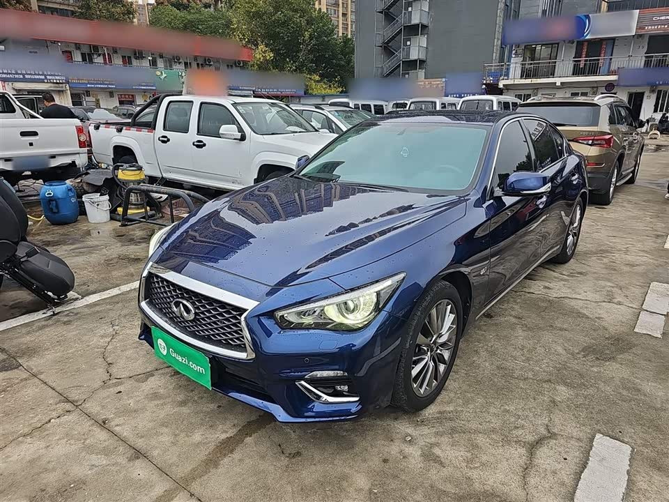 Infiniti Q50L