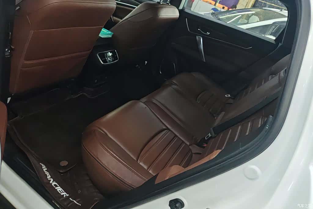 Honda UR-V, 2018 11