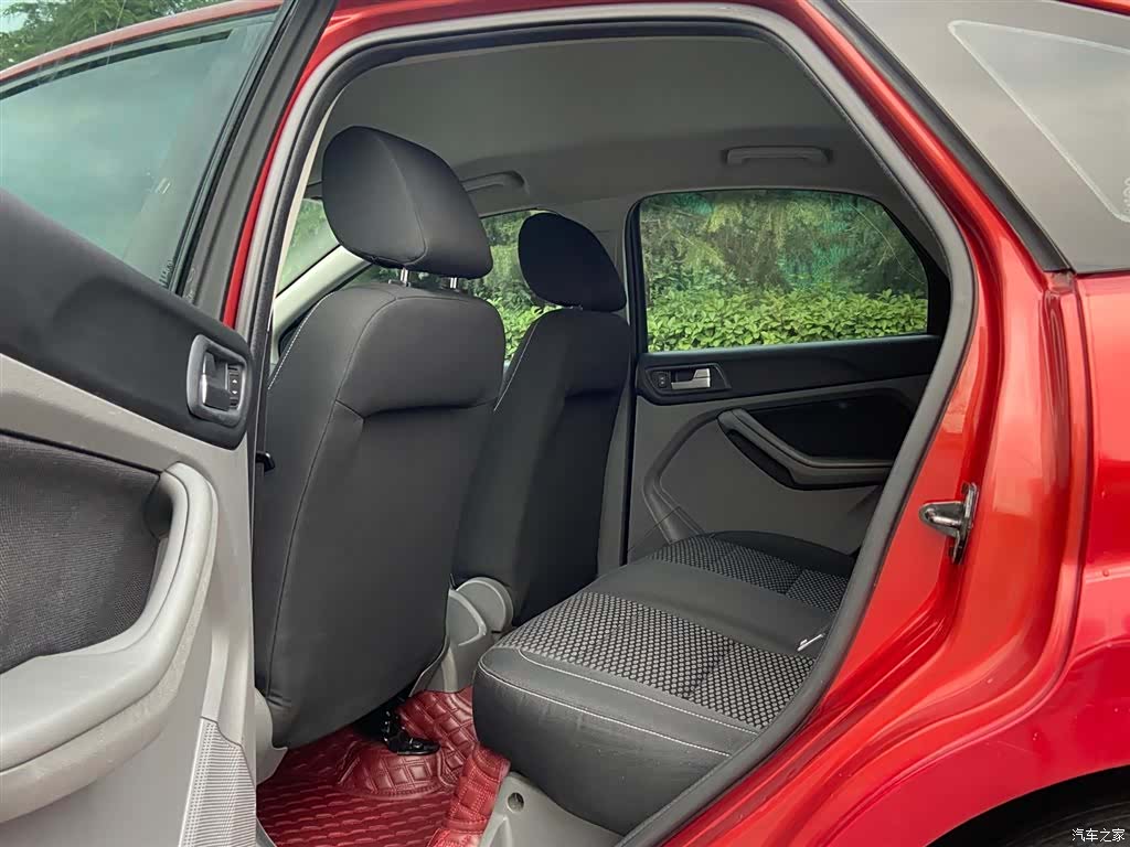Ford Focus, 2013 все фото