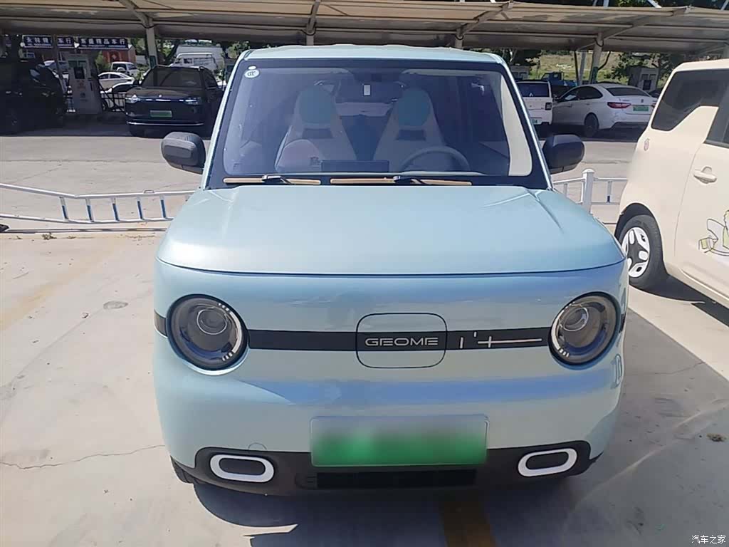 Geely Panda, 2025 3