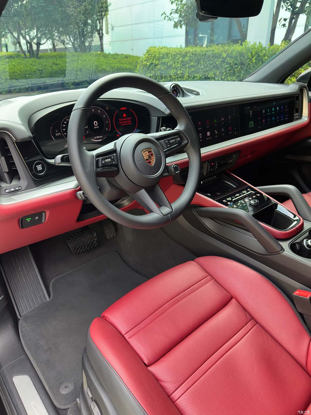 Porsche Cayenne, 2025 9