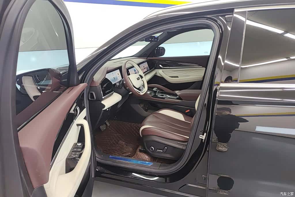 Geely Xingyue L, 2025 9