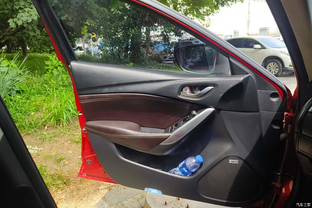 Mazda Atenza, 2017 7