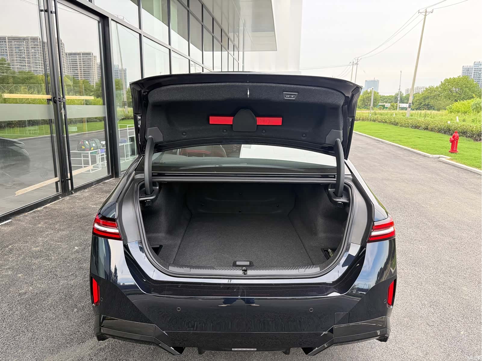 BMW i5, 2026 11