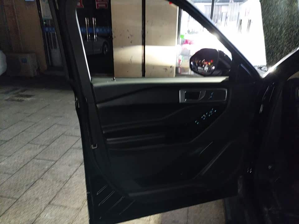 Ford Explorer Ford Explorer