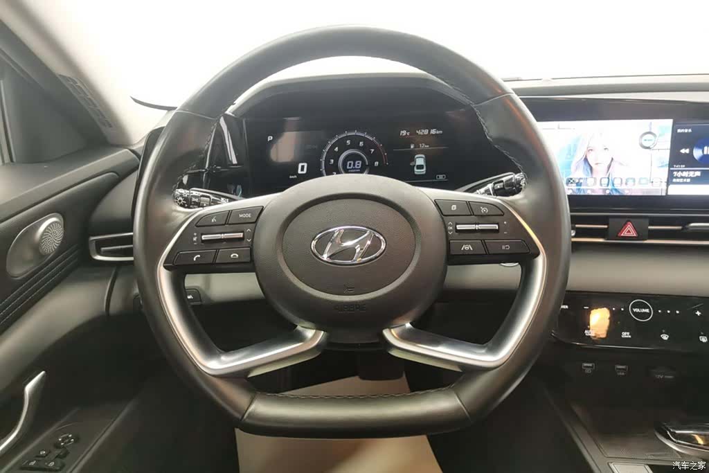 Hyundai Elantra, 2020 15