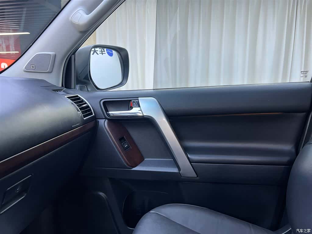 Toyota Prado, 2015 18