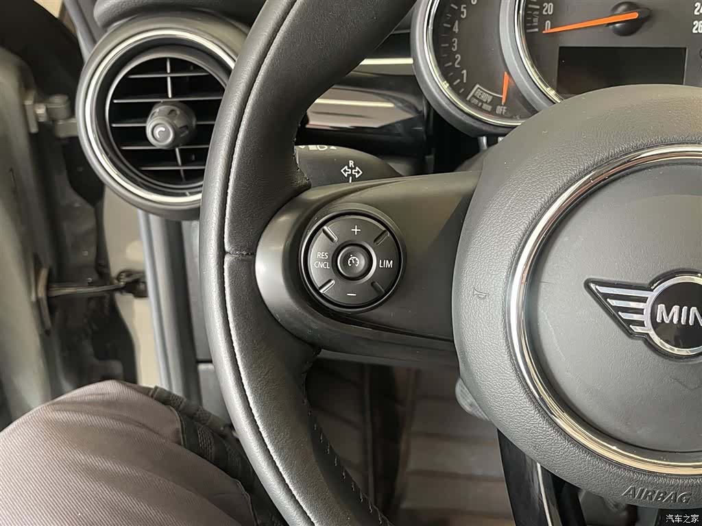 Mini ONE, 2021 21