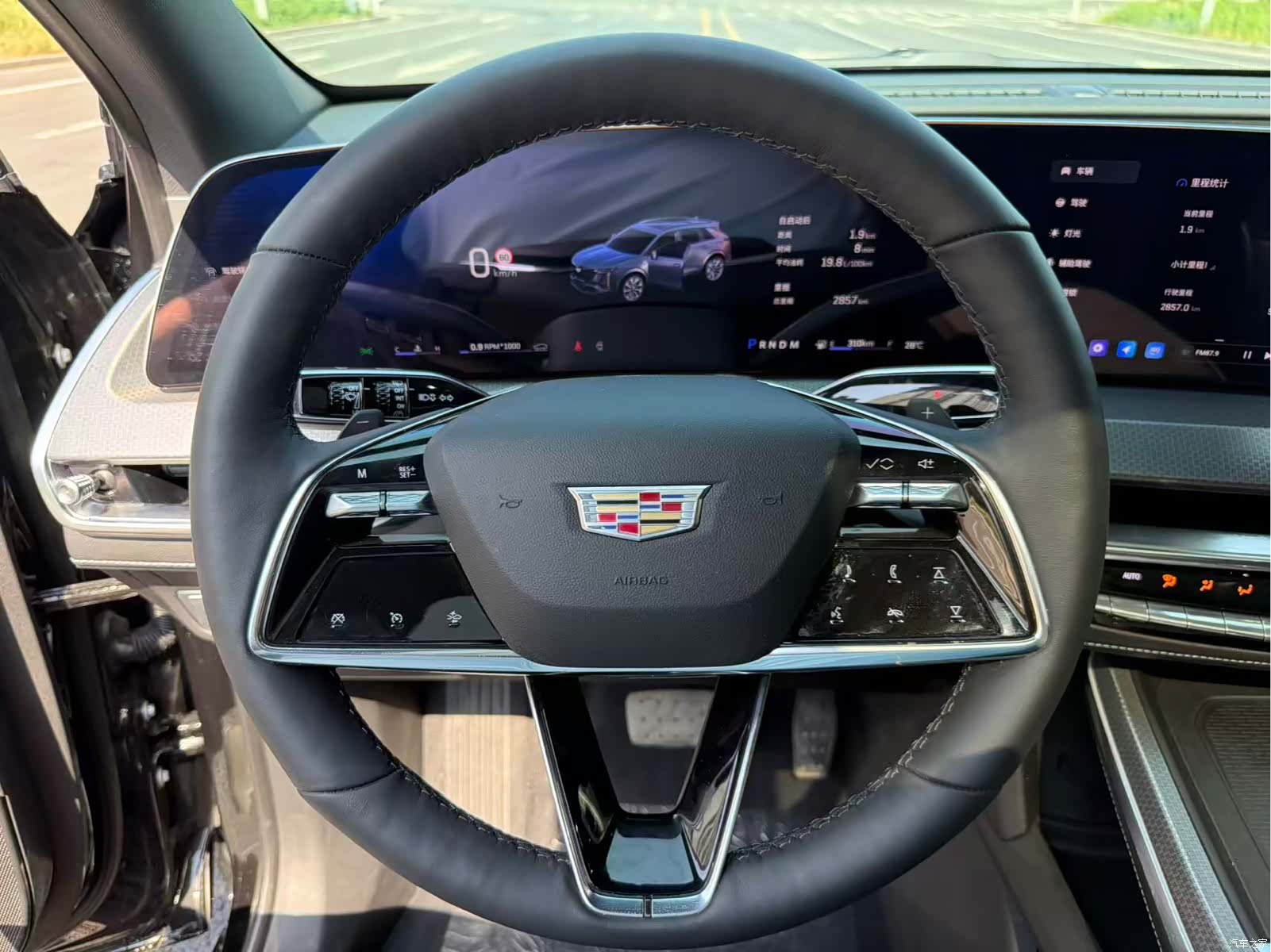 Cadillac XT5, 2025 6