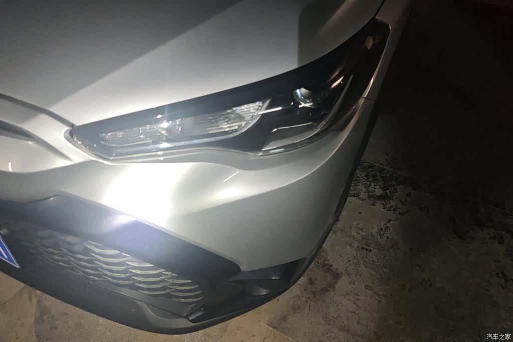 Toyota Frontlander, 2022 все фото