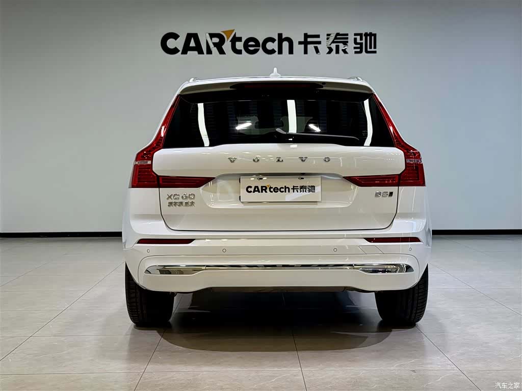Volvo XC60, 2025 все фото